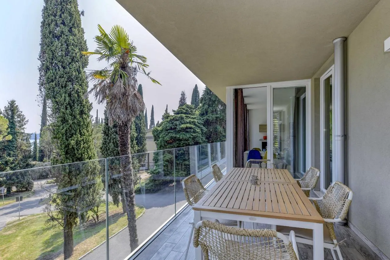 Lägenhet Diamante By Garda Fewo Gardone Riviera